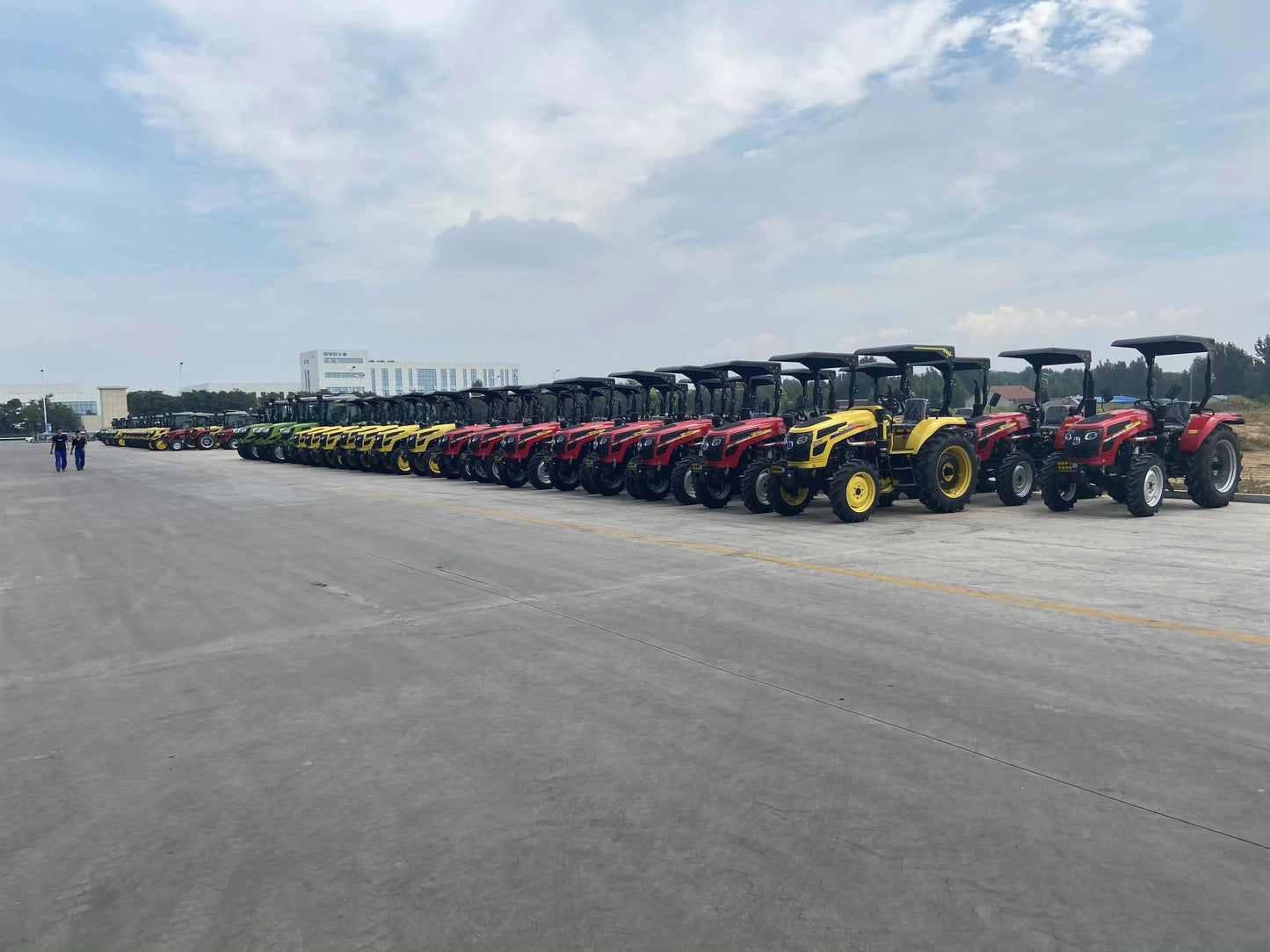 🚜 Trattore Agricolo 25HP con CE - Mini Bulldozer per Lavori Agricoli e Movimento Terra