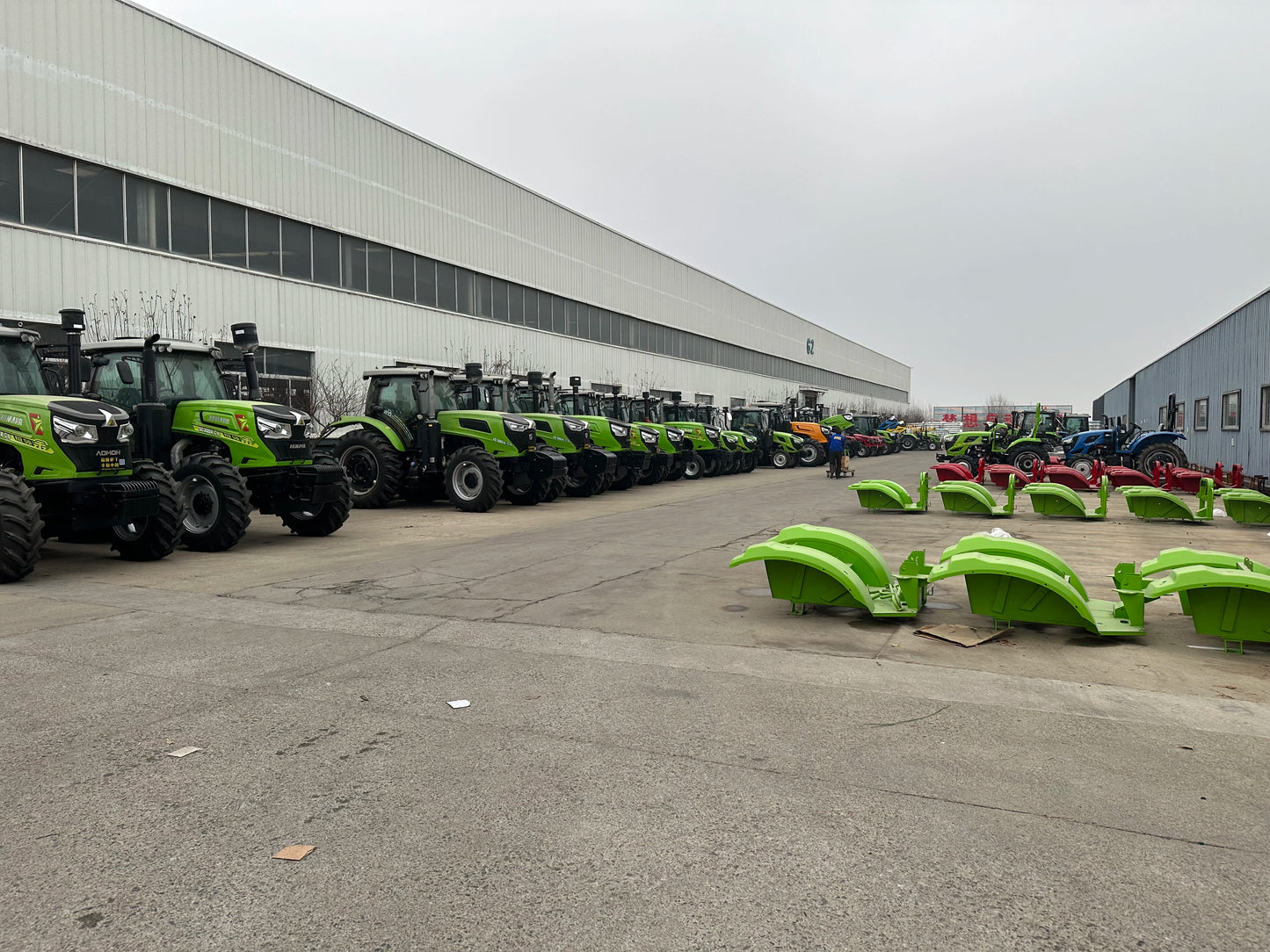 🚜 Trattore Agricolo 25HP con CE - Mini Bulldozer per Lavori Agricoli e Movimento Terra