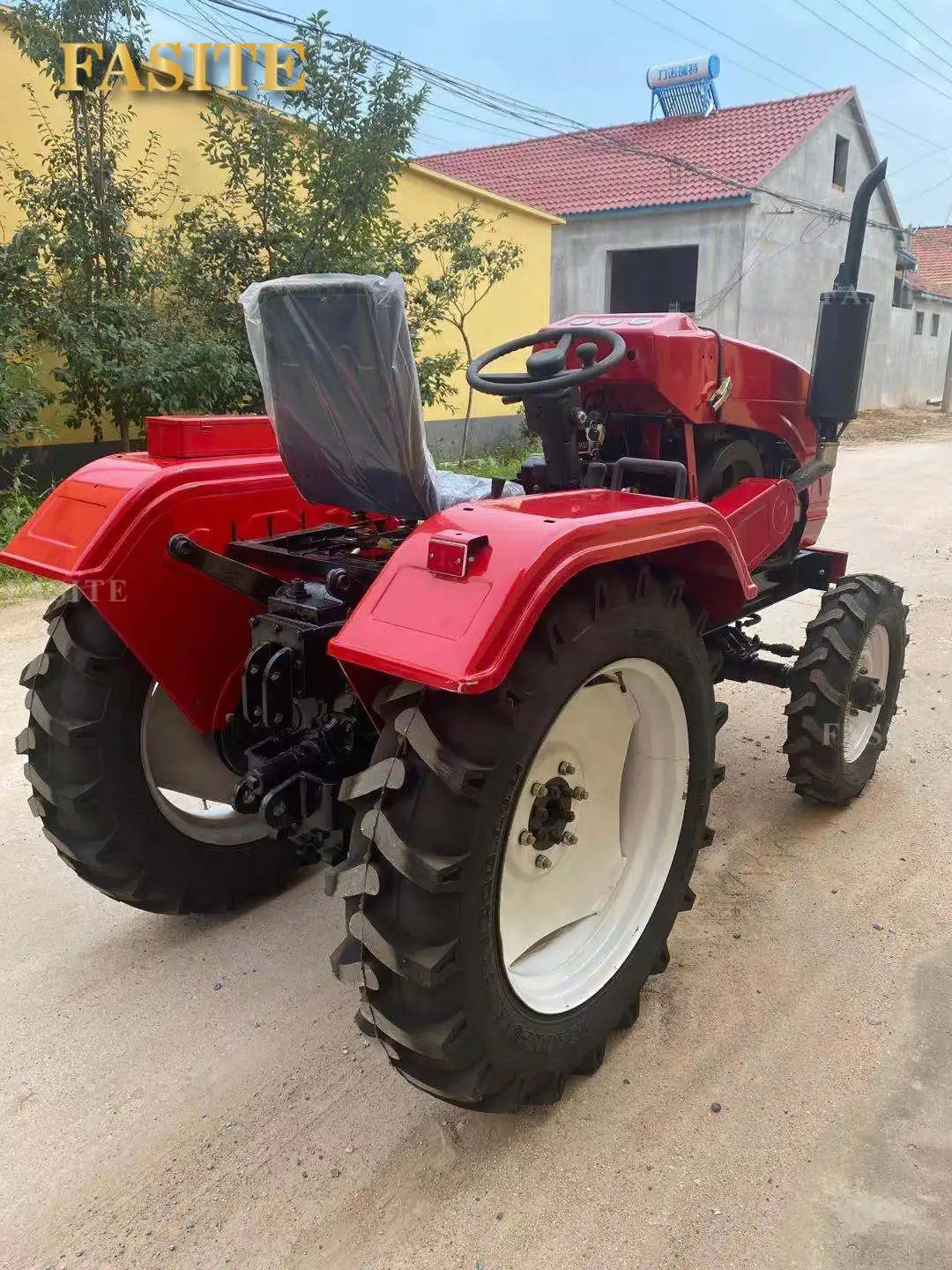 🚜 Trattore Agricolo 18HP-33HP 4WD – Versatilità e Potenza per la Tua Azienda!